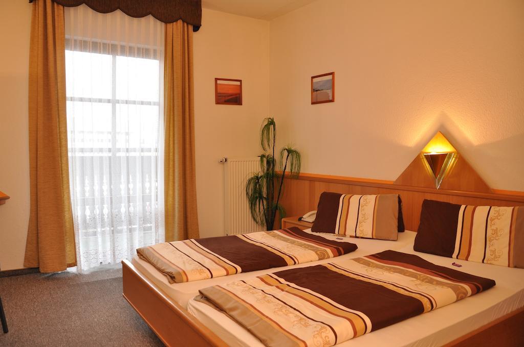 Hotel Fasold Sulzfeld  Pokój zdjęcie